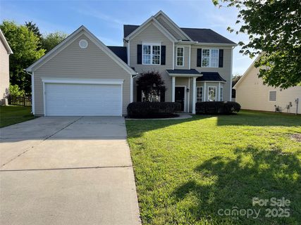 10923 Amherst Glen Drive sold home in Wyndham Place, Charlotte, NC