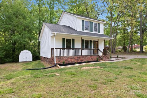 227 Branchwood Circle sold home in Ebenezer Village, Kings Mountain, NC