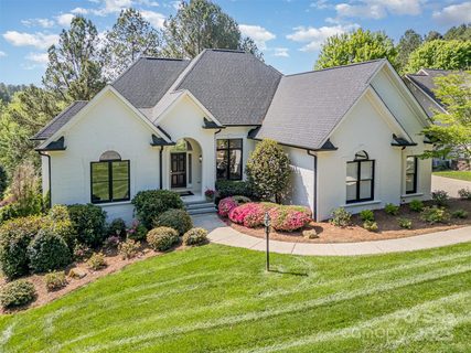 7280 Woodside Court