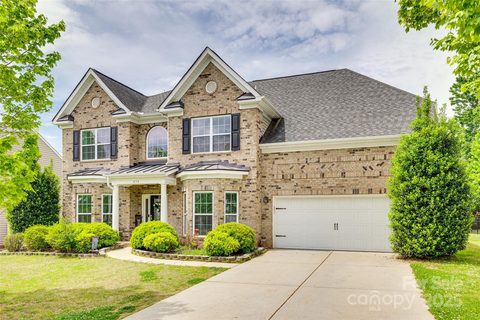 838 Lion Lane