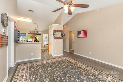 228 Grayland Road sold home in Winborne, Mooresville, NC