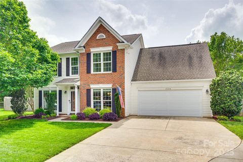 15306 Gower Court sold home in Wiltshire Manor, Charlotte, NC