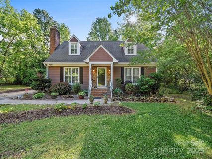 8017 Nathanael Greene Lane sold home in Olde Savannah, Charlotte, NC