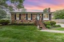 1005 N Main Street sold home in Mount Holly, SC