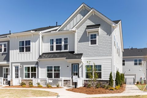 8935 Nettleton Avenue sold townhome in Trellis at The Commons, Charlotte, NC