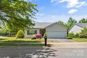 2 Scottish Circle sold home in Asheville, SC