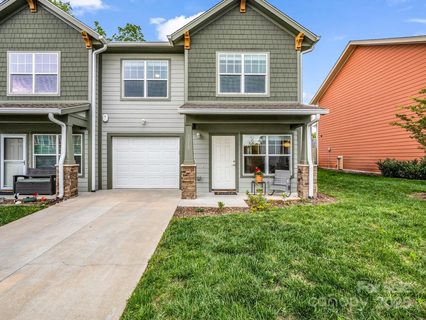 1215 Pauline Trail Drive sold home in Baldwin Commons, Arden, NC