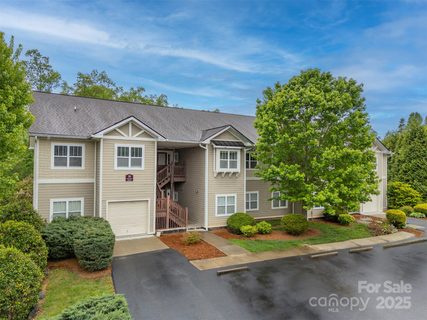 20 Foxden Drive sold condo in Fox Glen Condominium, Fletcher, NC