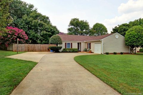3543 Jared Court sold home in Fox Landing, Matthews, NC