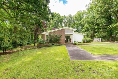 981 Sherwood Circle sold home in Forest Hills, Lancaster, SC