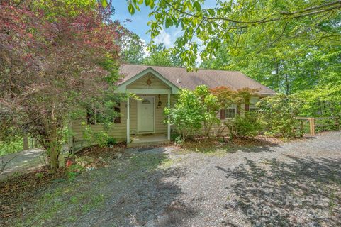 132 Egret Road sold home in Riverbend, Lake Lure, NC