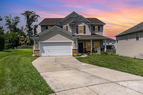 11109 Amur Court sold home in Maplewood, Charlotte, NC
