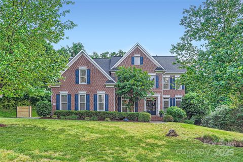 2215 Maycroft Drive sold home in Lexington, Charlotte, NC