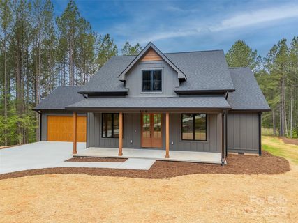 109 Ashley Court sold home in Hillcrest, Mill Spring, NC