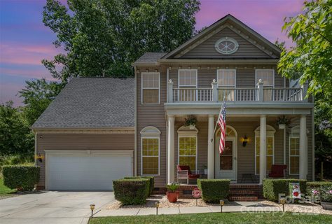 812 Thornapple Court sold home in Autumn Cove At Lake Wylie, Lake Wylie, SC