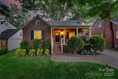 2124 Chambwood Drive