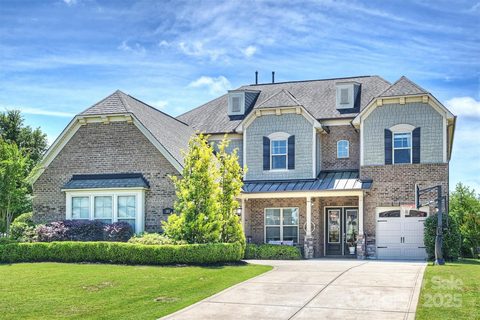 305 Decanting Lane sold home in Estates At Audubon Lake, Fort Mill, SC