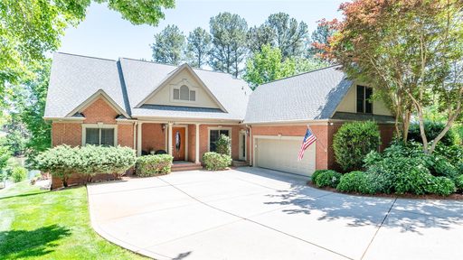 2580 Penngate Drive sold home in Lakepointe North, Sherrills Ford, NC