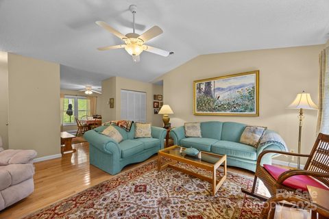 38 Morning Glory Drive sold townhome in Hawthorne, Asheville, NC