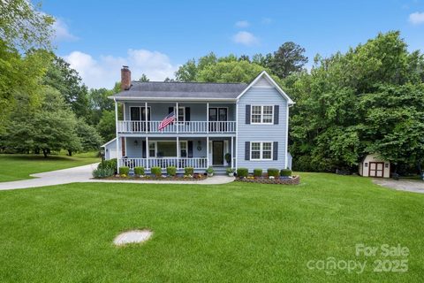 16612 Grapperhall Drive sold home in Breckenridge, Huntersville, NC