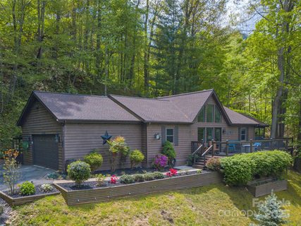 14 Bellewood Drive sold home in Campbell Woods, Maggie Valley, NC