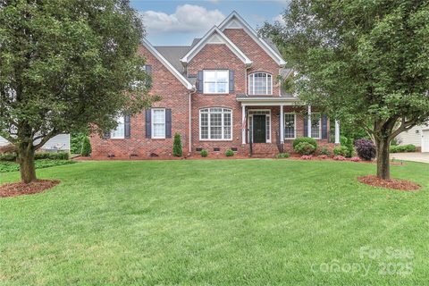 212 Forest Walk Way