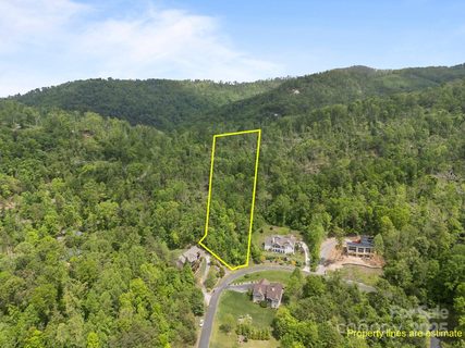 46 Hawtree Court active lot in Reems Creek Golf Community, Weaverville, NC