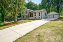 437 Chadmore Drive sold home in Charlotte, SC