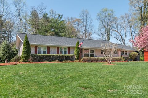 307 Tree Haven Boulevard sold home in Tree Haven, Hendersonville, NC