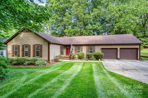 14027 Springwater Drive sold home in Windrow Estates, Matthews, NC