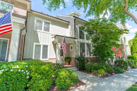 815 Jetton Street sold condo in Harbour Place, Davidson, NC
