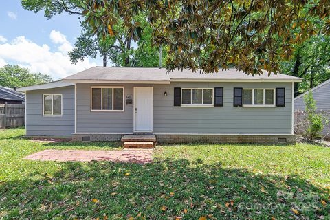 2409 Thornton Road sold home in Wandawood, Charlotte, NC