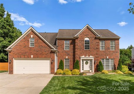 611 Meadow Lake Drive sold home in Matthews Estates, Matthews, NC