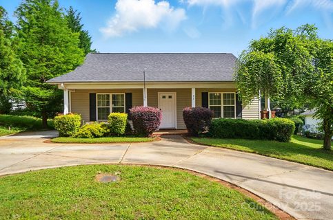 42 Linford Street sold home in Linford Park, Belmont, NC