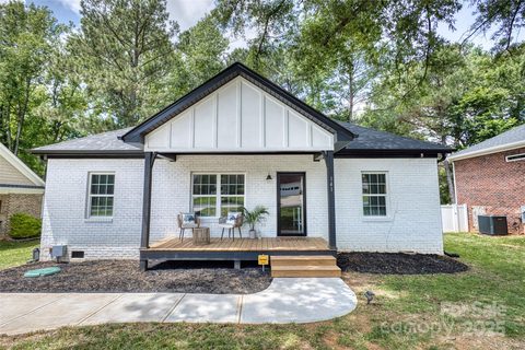 141 Ole Eastpointe Drive sold home in Ole Eastpointe, York, SC