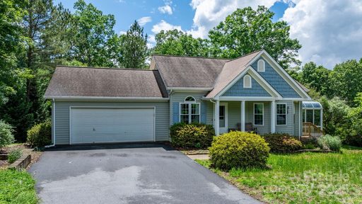 109 Gatwick Court sold home in The Landings, Statesville, NC