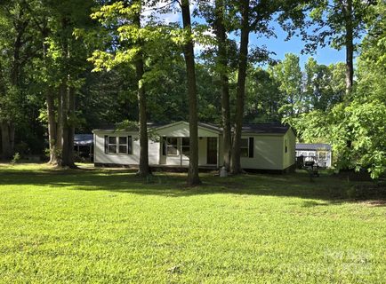 850 Meadowbend Drive sold home in Eastview Estates, York, SC