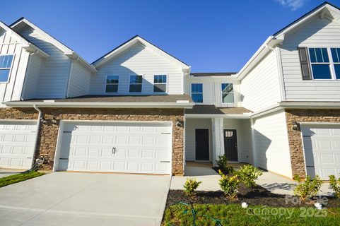 117 Sugg Trail active home in Pleasant Grove Townhomes, Weaverville, NC