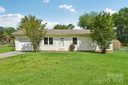 1181 Runway Drive sold home in Hendersonville, SC
