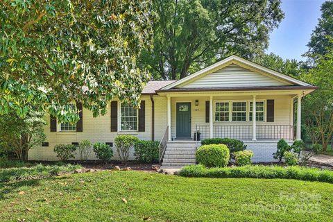 1522 Barberry Court sold home in Rama Woods, Charlotte, NC