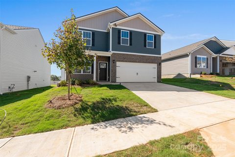 180 Ashelyn Park Drive sold home in Heritage Park, Fletcher, NC