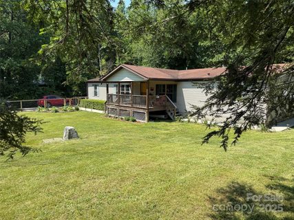 9 Henry White Lane sold home in Country Place, Leicester, NC