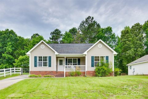 2023 E Park Drive sold home in East Park, Lancaster, SC