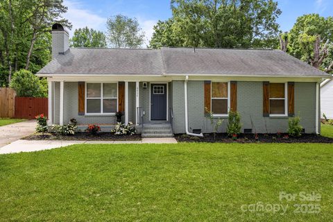 6406 Old Meadow Road sold home in Timber Creek, Charlotte, NC