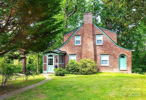 135 Tacoma Circle sold home in Montford Hills, Asheville, NC