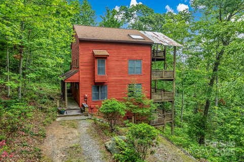 214 Laurel Mountain Trail sold home in Laurel Mountain, Saluda, NC