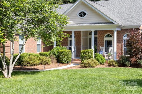 122 Waterford Drive sold home in Pine Isle, Mooresville, NC