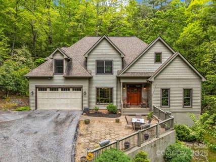 605 Salola Lane