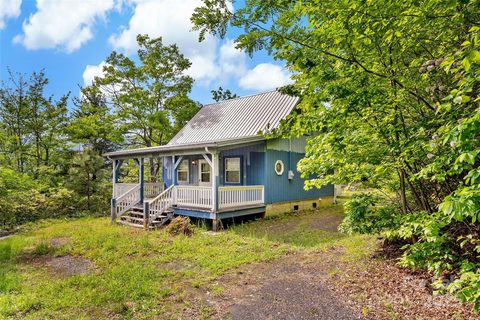 42 Parkway Drive active home in Linville Forest, Marion, NC