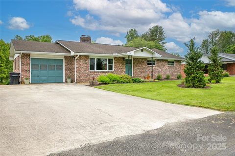 128 Allison Road sold home in Pisgah Heights, Brevard, NC